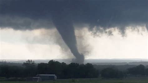 For the most part, <strong>tornadoes in Colorado</strong> occur in the. . Is there a tornado in colorado right now